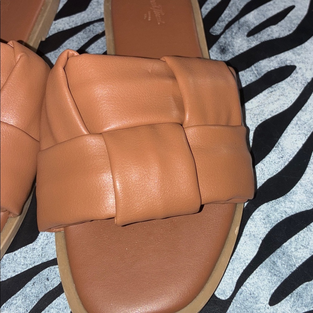 Women's Slide Sandals(Universal Thread) - Picture 5 of 16